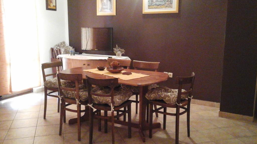 Apartments Jadranka Povile Novi Vinodolski Ruang foto