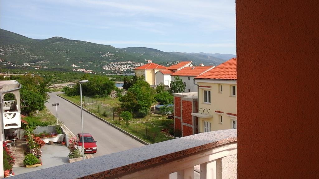 Apartments Jadranka Povile Novi Vinodolski Ruang foto