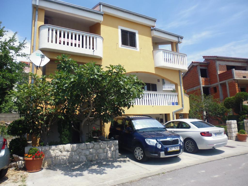Apartments Jadranka Povile Novi Vinodolski Ruang foto